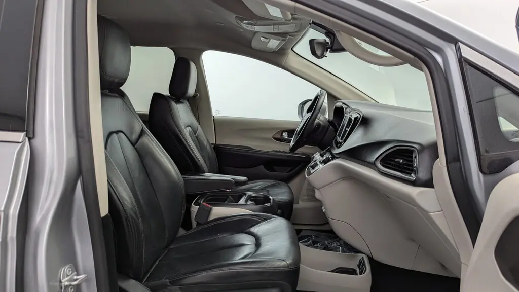 Florida Fine Cars - Used CHRYSLER PACIFICA 2018 WEST PALM TOURING L