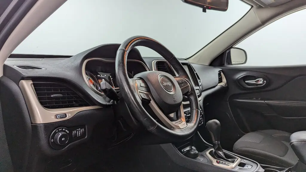 Florida Fine Cars - Used JEEP CHEROKEE 2017 MIAMI LATITUDE