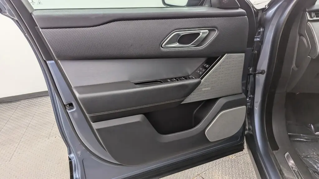 Florida Fine Cars - Used LAND ROVER RANGE ROVER VELAR 2019 MARGATE R-DYNAMIC SE