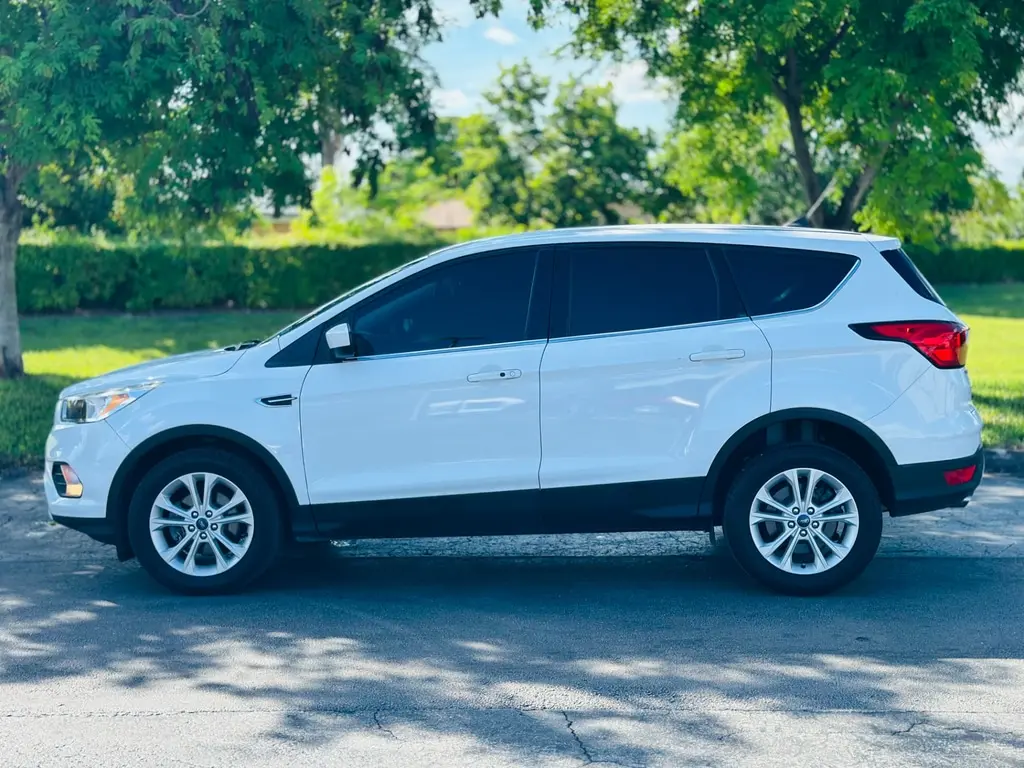 Florida Fine Cars - Used FORD ESCAPE 2019 MARGATE SE