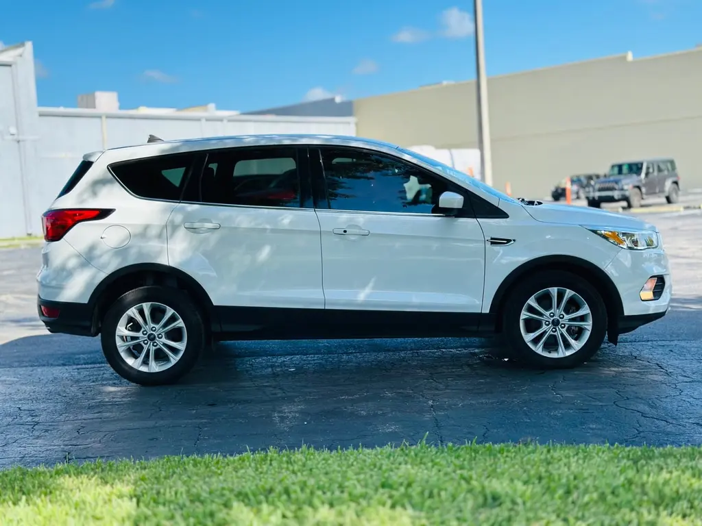 Florida Fine Cars - Used FORD ESCAPE 2019 MARGATE SE