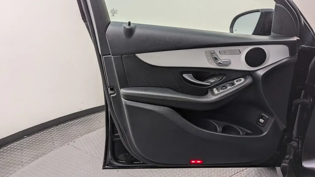Florida Fine Cars - Used MERCEDES-BENZ GLC 2021 WEST PALM GLC 300