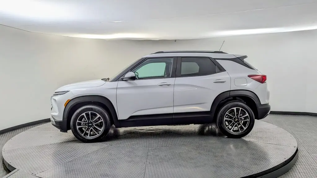 Florida Fine Cars - Used CHEVROLET TRAILBLAZER 2024 WEST PALM LT