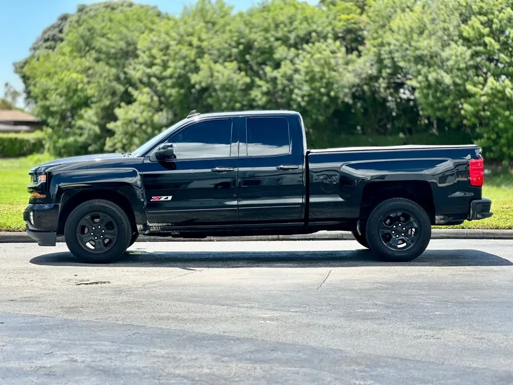 Florida Fine Cars - Used CHEVROLET SILVERADO 1500 2018 MARGATE LT
