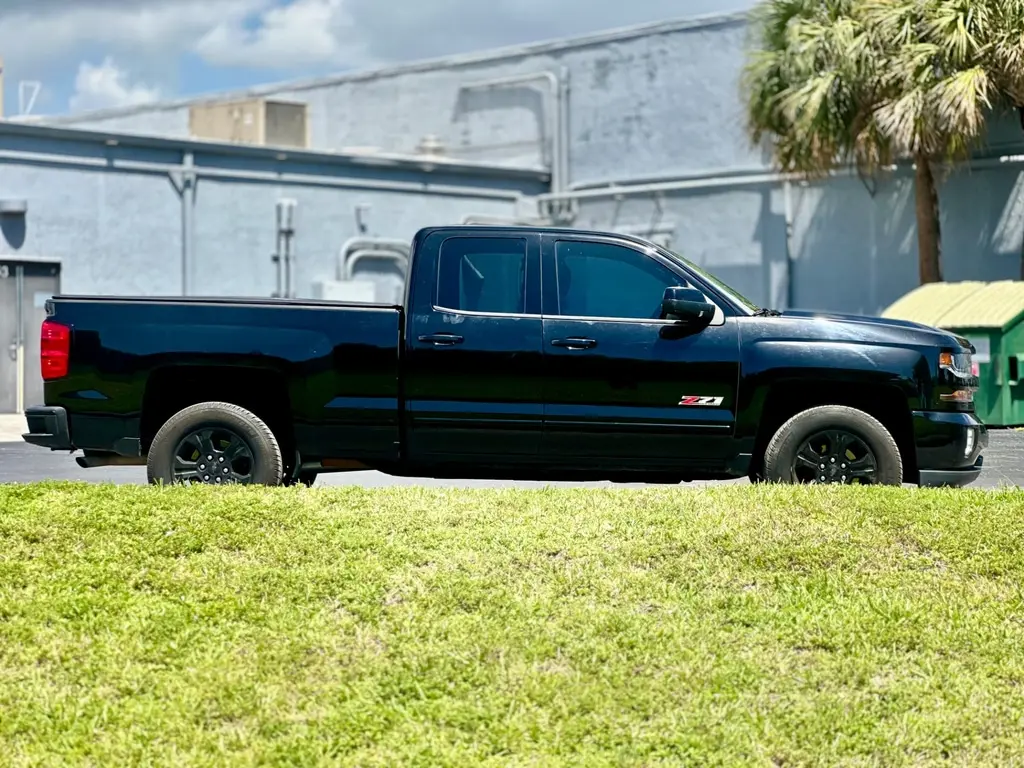 Florida Fine Cars - Used CHEVROLET SILVERADO 1500 2018 MARGATE LT