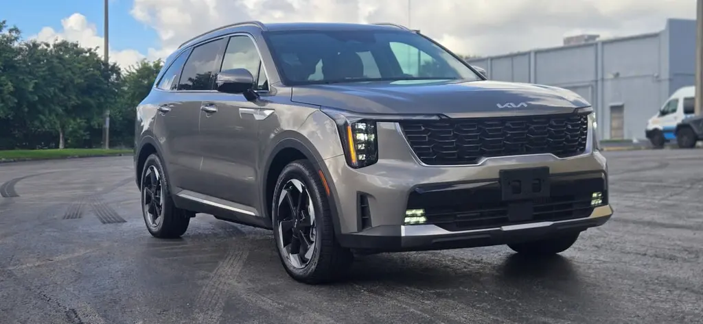 Florida Fine Cars - Used KIA SORENTO HYBRID 2025 MIAMI EX