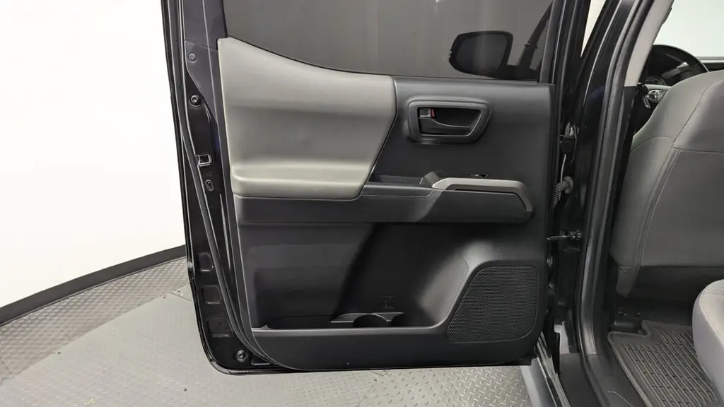 Florida Fine Cars - Used TOYOTA TACOMA 4WD 2022 WEST PALM SR5