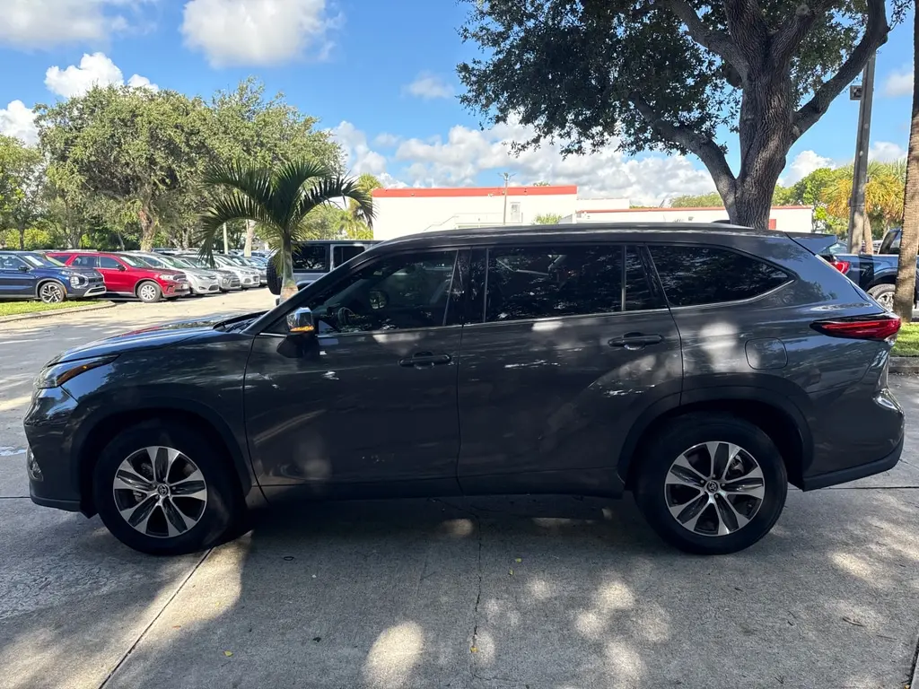 Florida Fine Cars - Used TOYOTA HIGHLANDER 2022 WEST PALM XLE