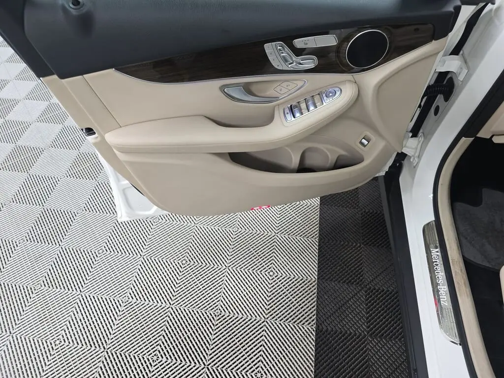 Florida Fine Cars - Used MERCEDES-BENZ GLC 2021 MARGATE GLC 300