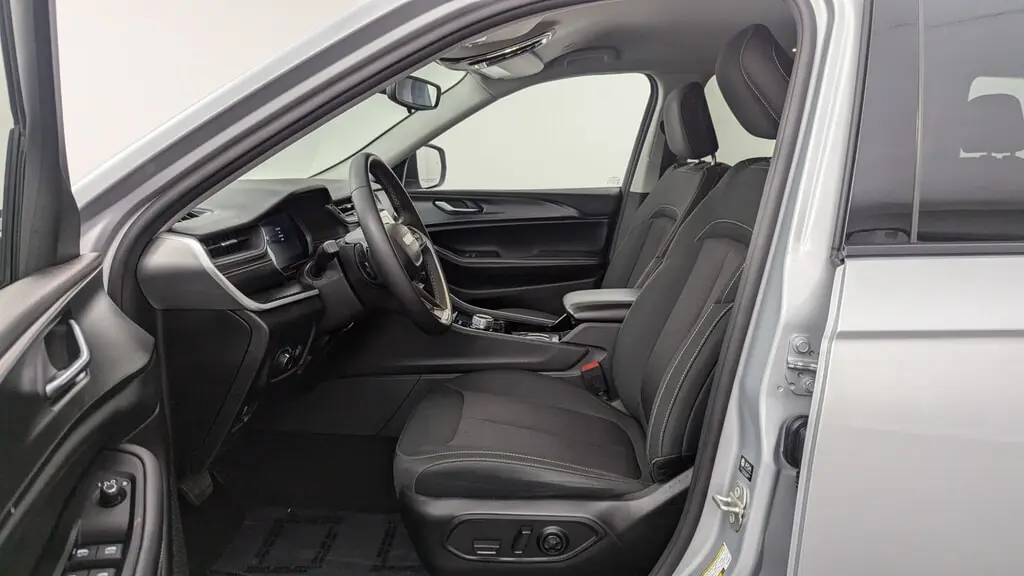 Florida Fine Cars - Used JEEP GRAND CHEROKEE 2023 MIAMI LAREDO