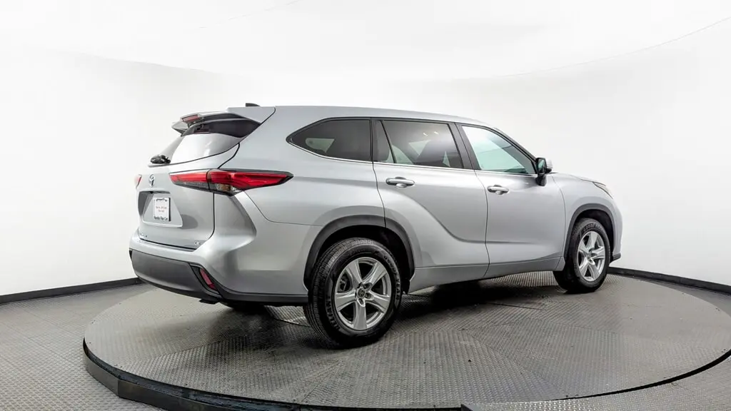 Florida Fine Cars - Used TOYOTA HIGHLANDER 2023 MARGATE LE