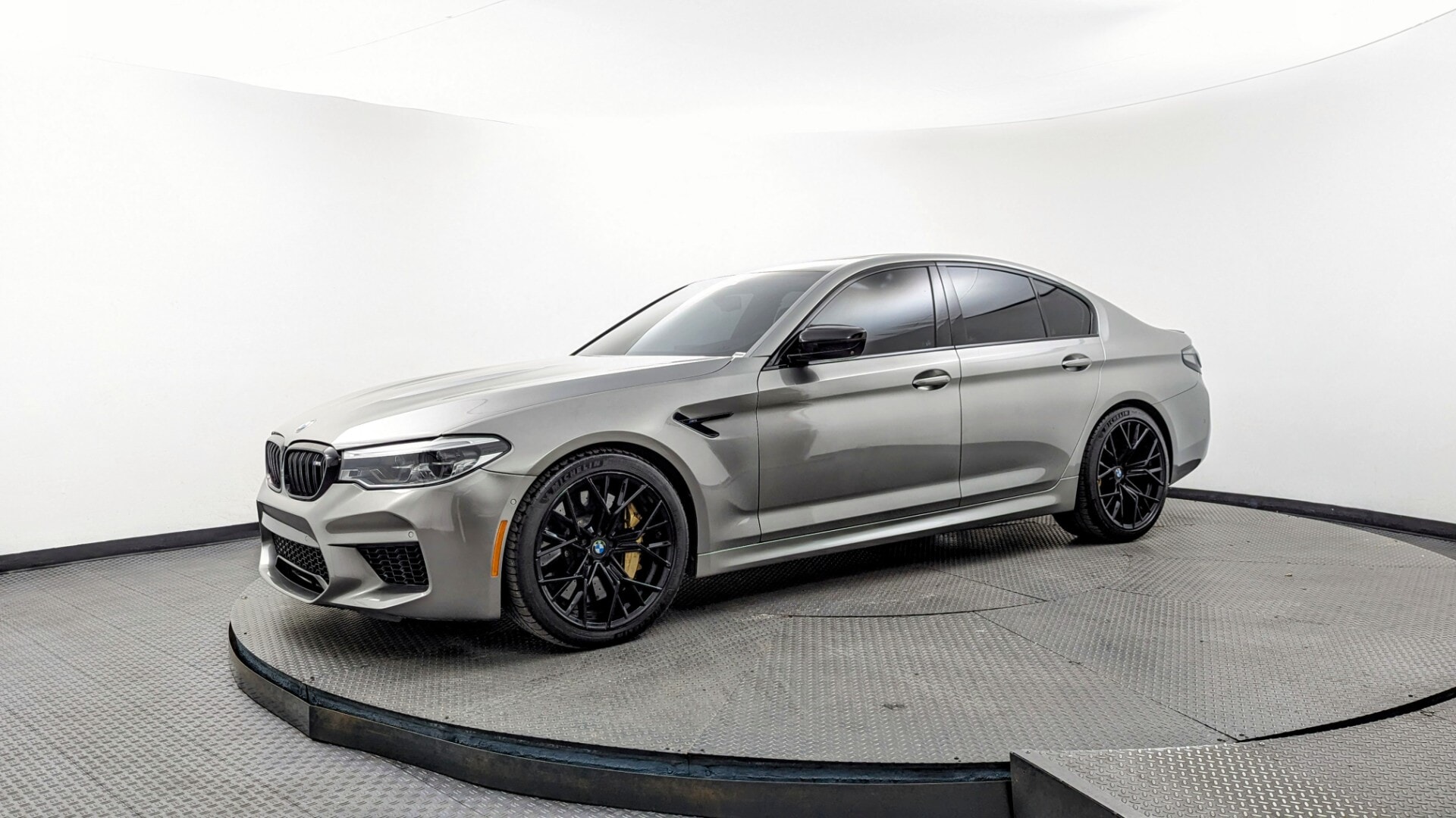 2019 BMW M5 Base's photo