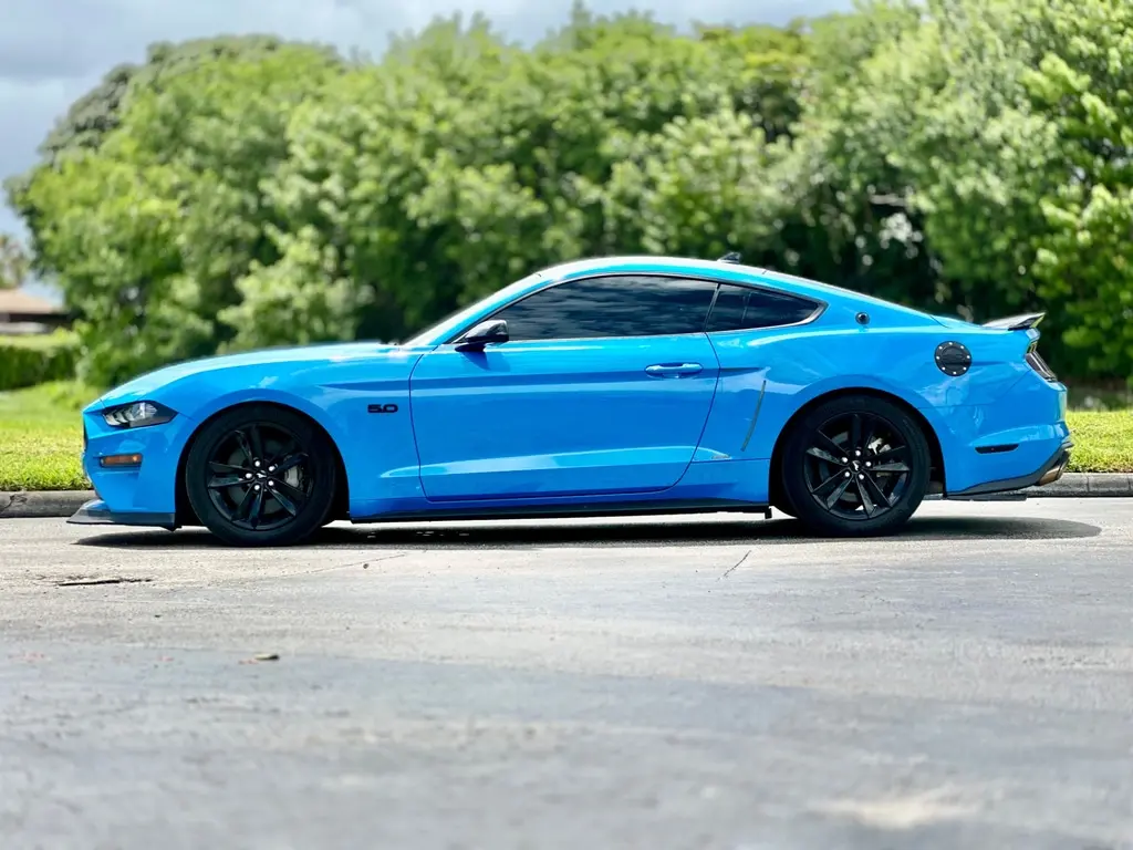 2023 Ford Mustang GT photo 2