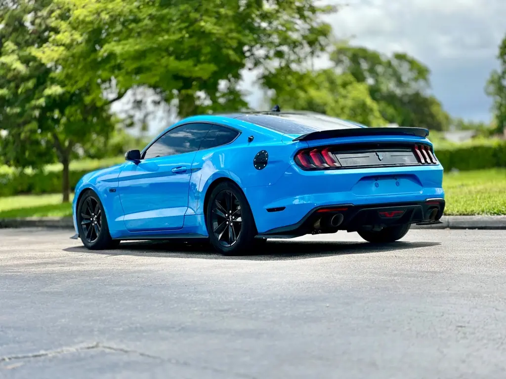 2023 Ford Mustang GT photo 3