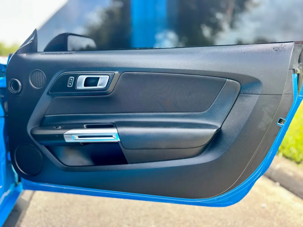 2023 Ford Mustang GT photo 17