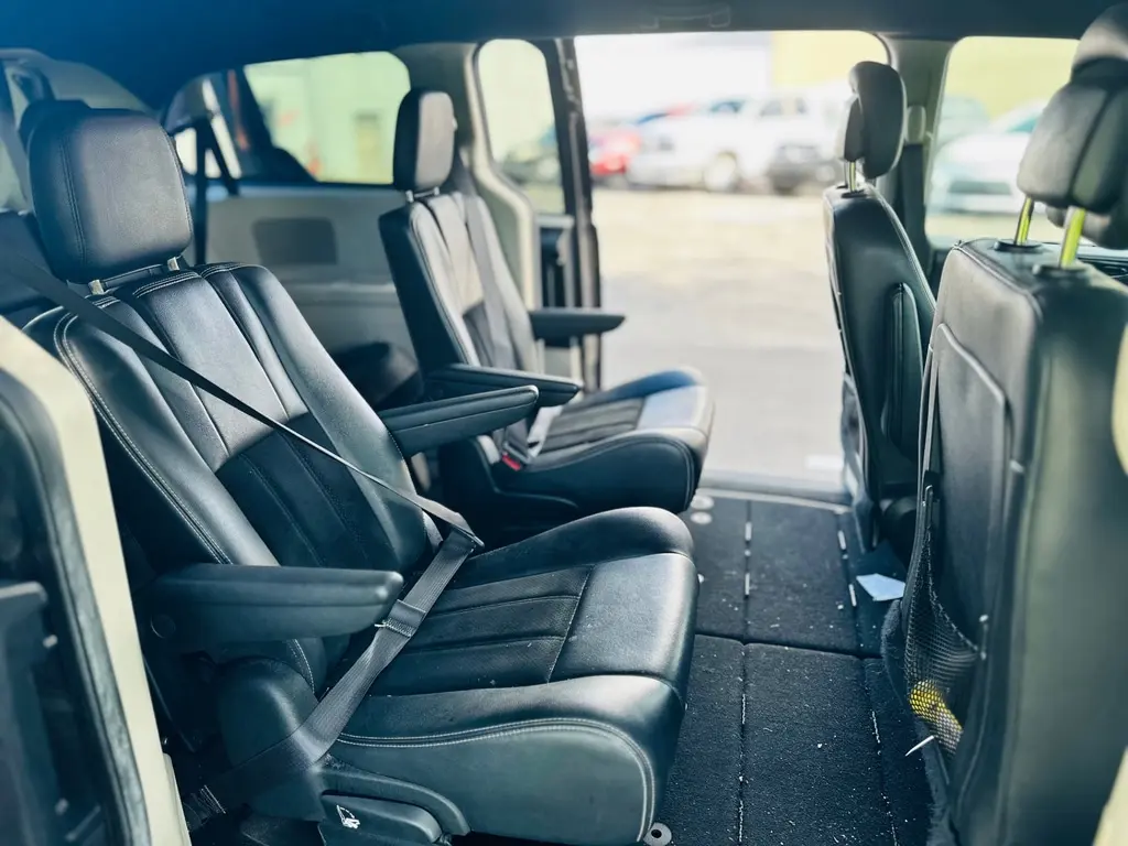 Florida Fine Cars - Used DODGE GRAND CARAVAN 2018 MARGATE SXT