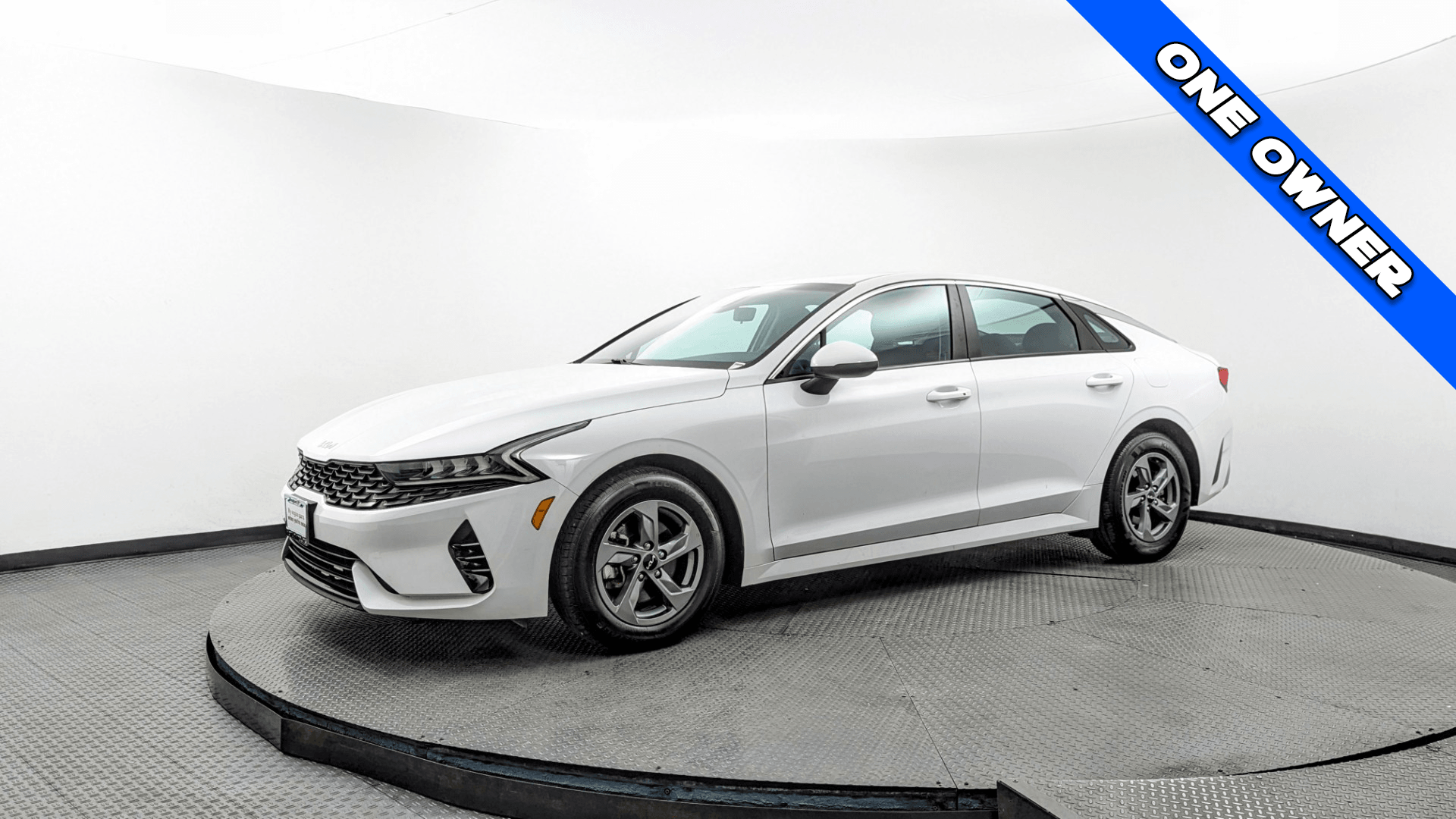 2023 Kia K5 LXS's photo