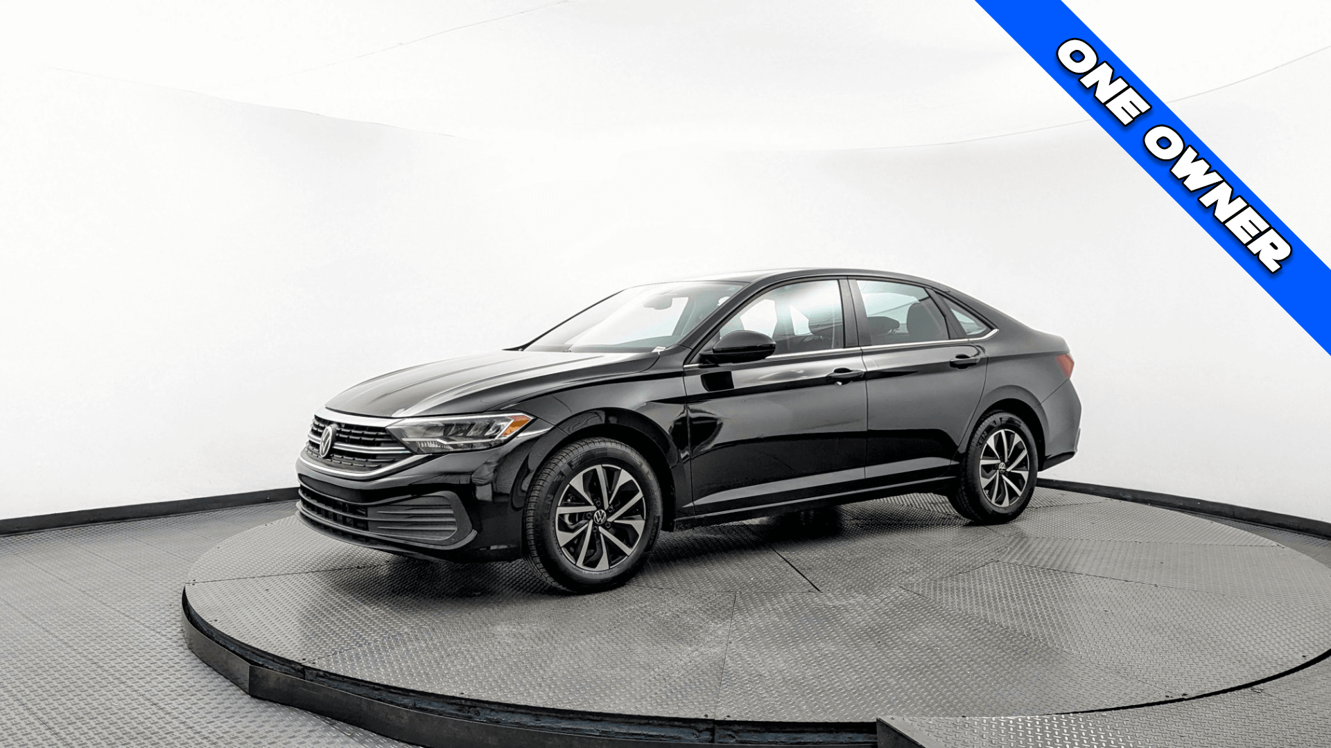 2024 Volkswagen Jetta S's photo