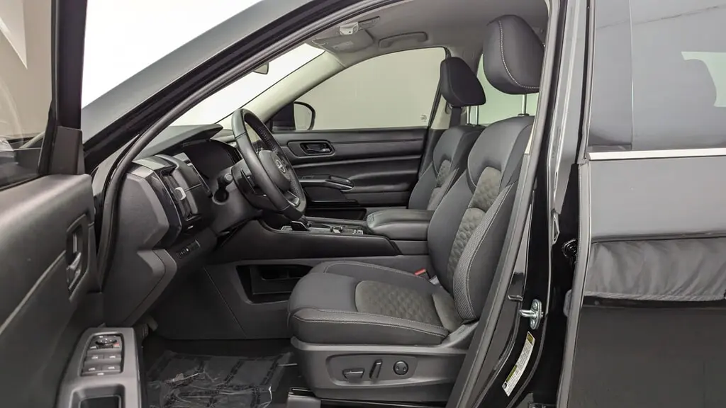 Florida Fine Cars - Used NISSAN PATHFINDER 2024 MIAMI SV