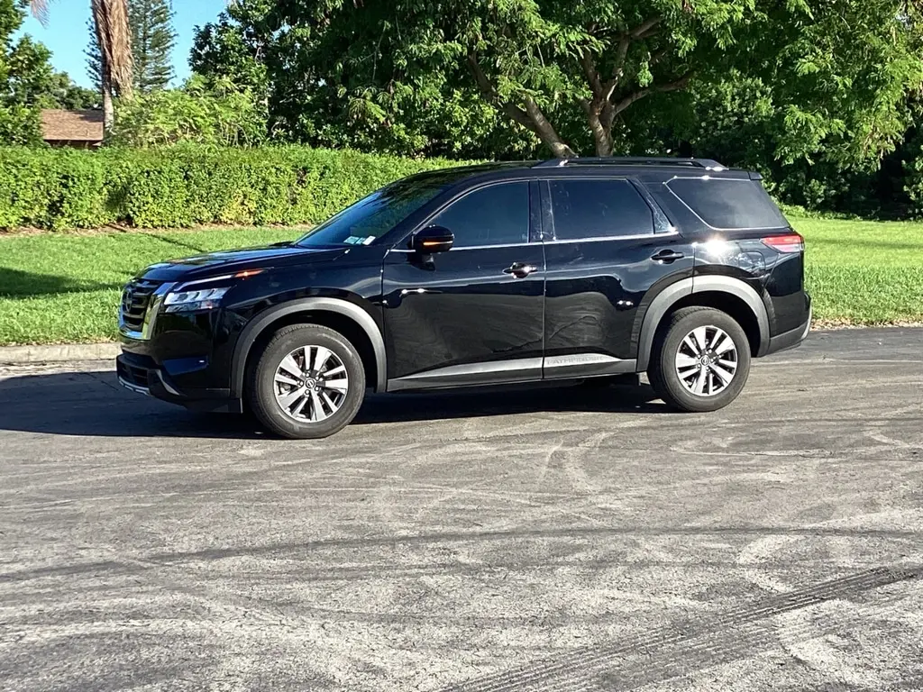Florida Fine Cars - Used NISSAN PATHFINDER 2024 MIAMI SV