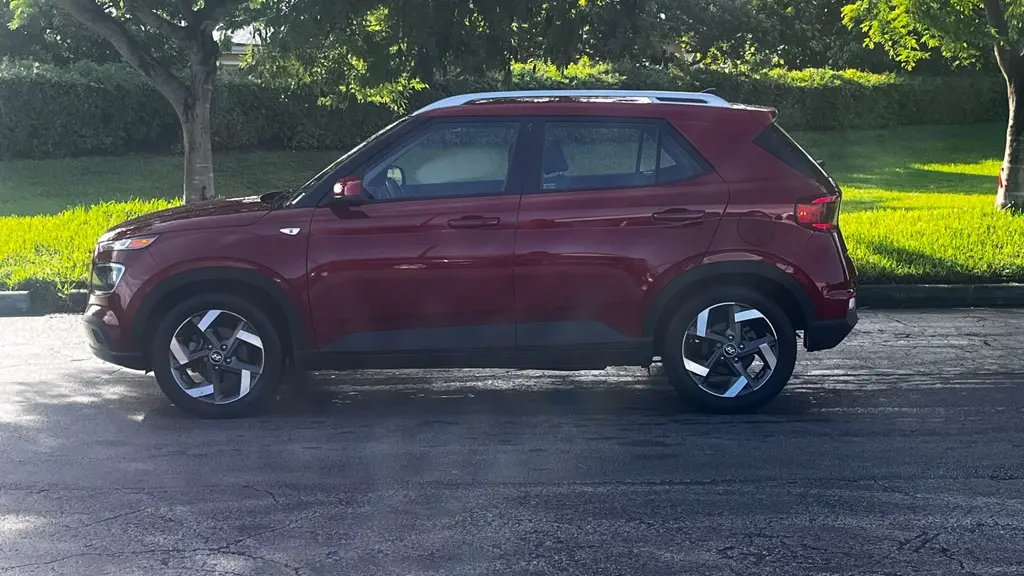 Florida Fine Cars - Used HYUNDAI VENUE 2022 MIAMI LIMITED