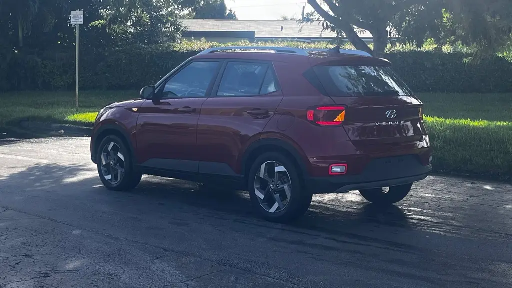 Florida Fine Cars - Used HYUNDAI VENUE 2022 MIAMI LIMITED