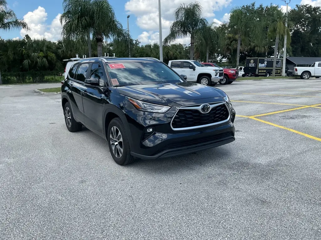 Florida Fine Cars - Used TOYOTA HIGHLANDER 2023 ORLANDO XLE