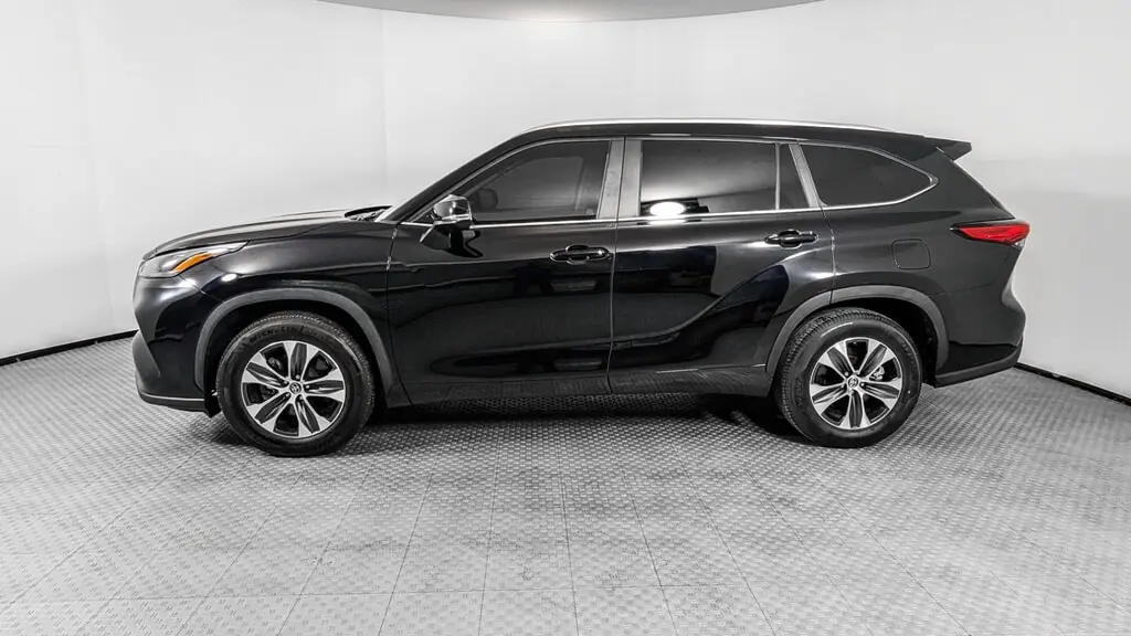 Florida Fine Cars - Used TOYOTA HIGHLANDER 2023 ORLANDO XLE