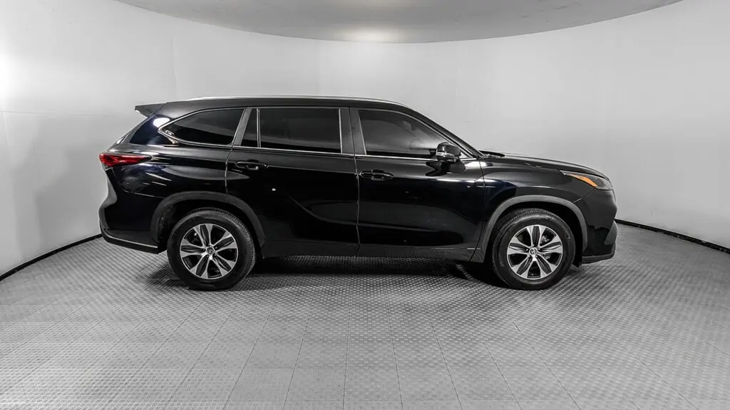 Florida Fine Cars - Used TOYOTA HIGHLANDER 2023 ORLANDO XLE