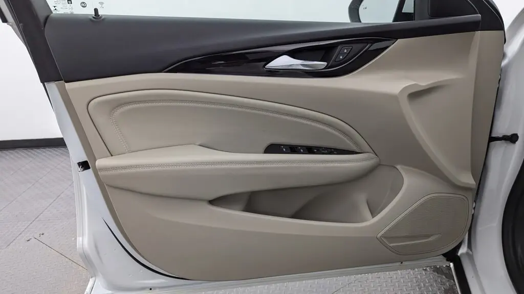 Florida Fine Cars - Used BUICK REGAL SPORTBACK 2019 MARGATE PREFERRED II