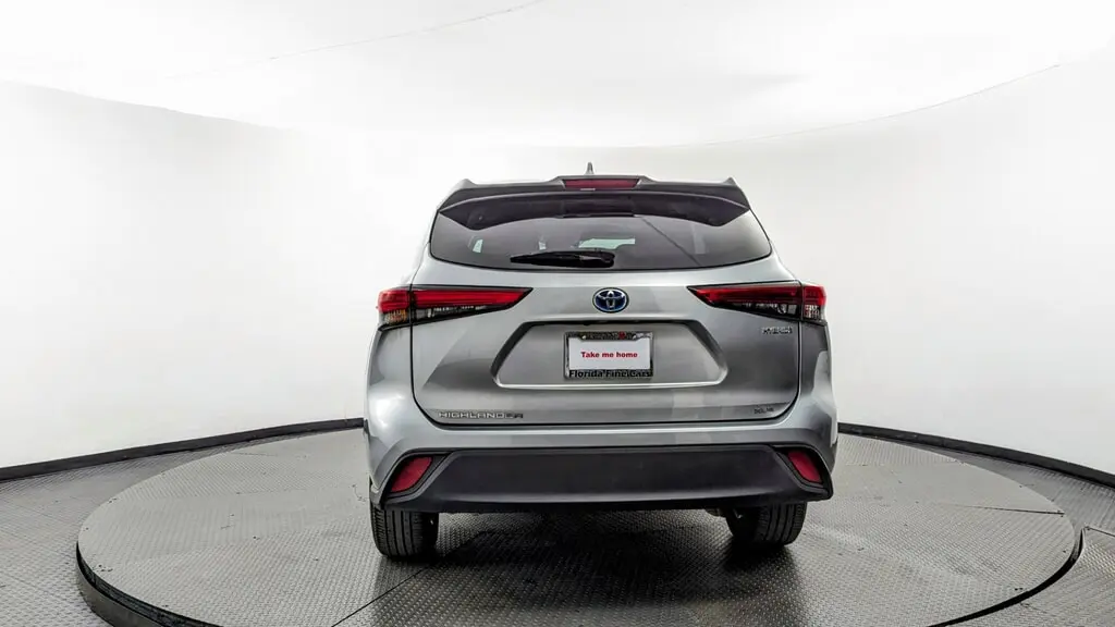 Florida Fine Cars - Used TOYOTA HIGHLANDER 2021 MIAMI HYBRID XLE