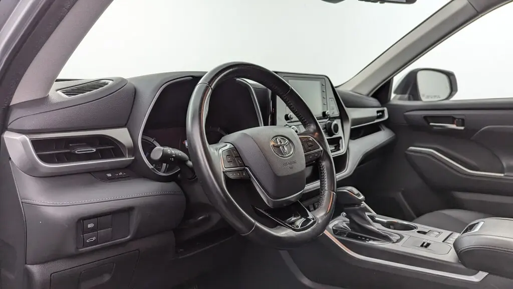 Florida Fine Cars - Used TOYOTA HIGHLANDER 2021 MIAMI HYBRID XLE
