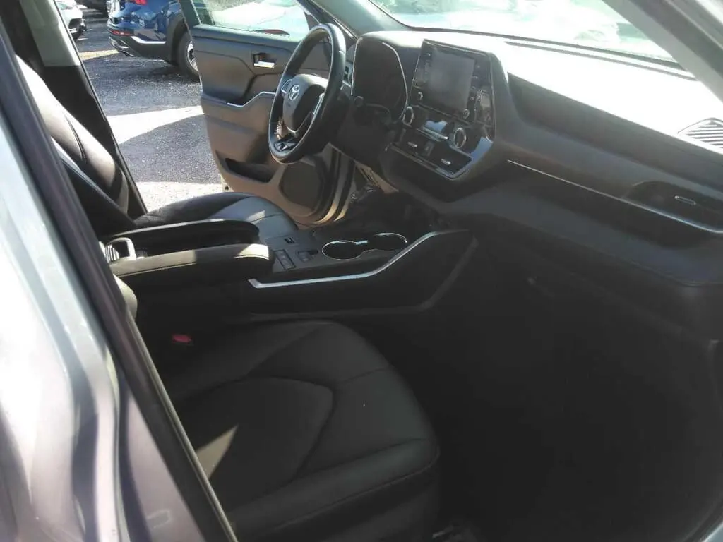 Florida Fine Cars - Used TOYOTA HIGHLANDER 2021 MIAMI HYBRID XLE