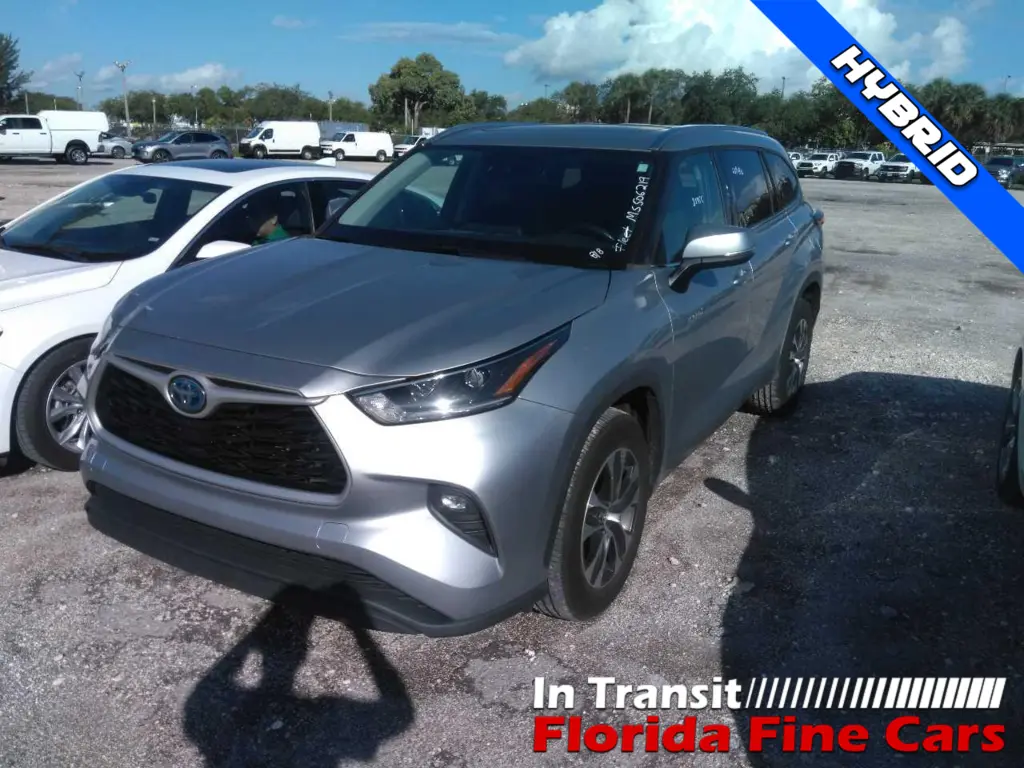 Florida Fine Cars - Used TOYOTA HIGHLANDER 2021 MIAMI HYBRID XLE