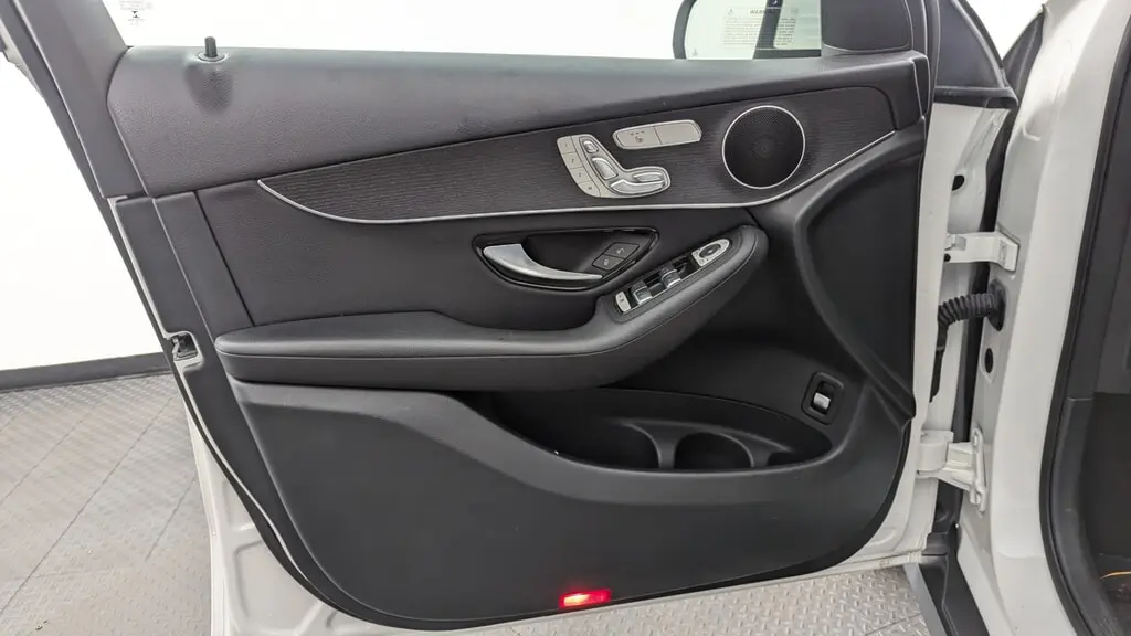 Florida Fine Cars - Used MERCEDES-BENZ GLC 2021 MARGATE GLC 300