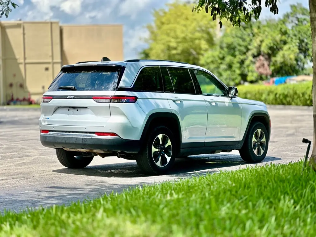 Florida Fine Cars - Used JEEP GRAND CHEROKEE 4XE 2023 MARGATE 