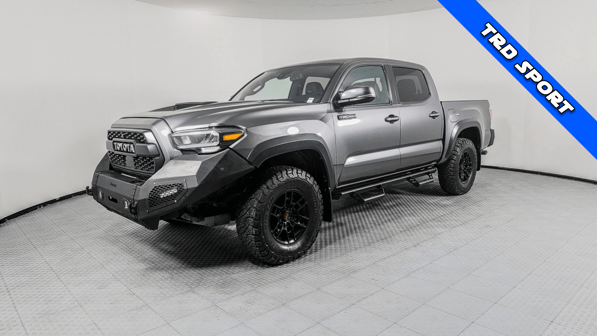 2021 Toyota Tacoma TRD Pro's photo