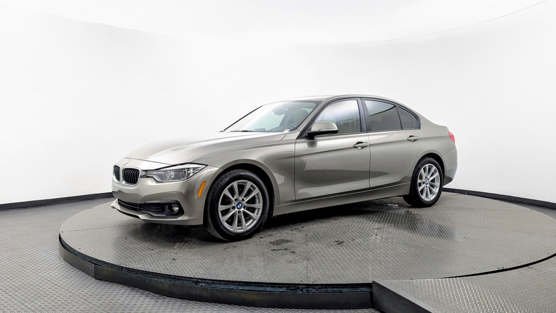 2018 BMW 3 Series 320i