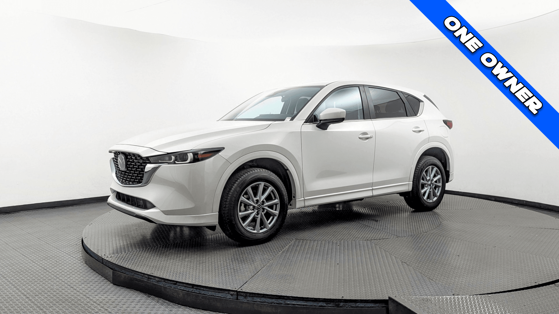 2024 Mazda CX-5 S Select Package's photo