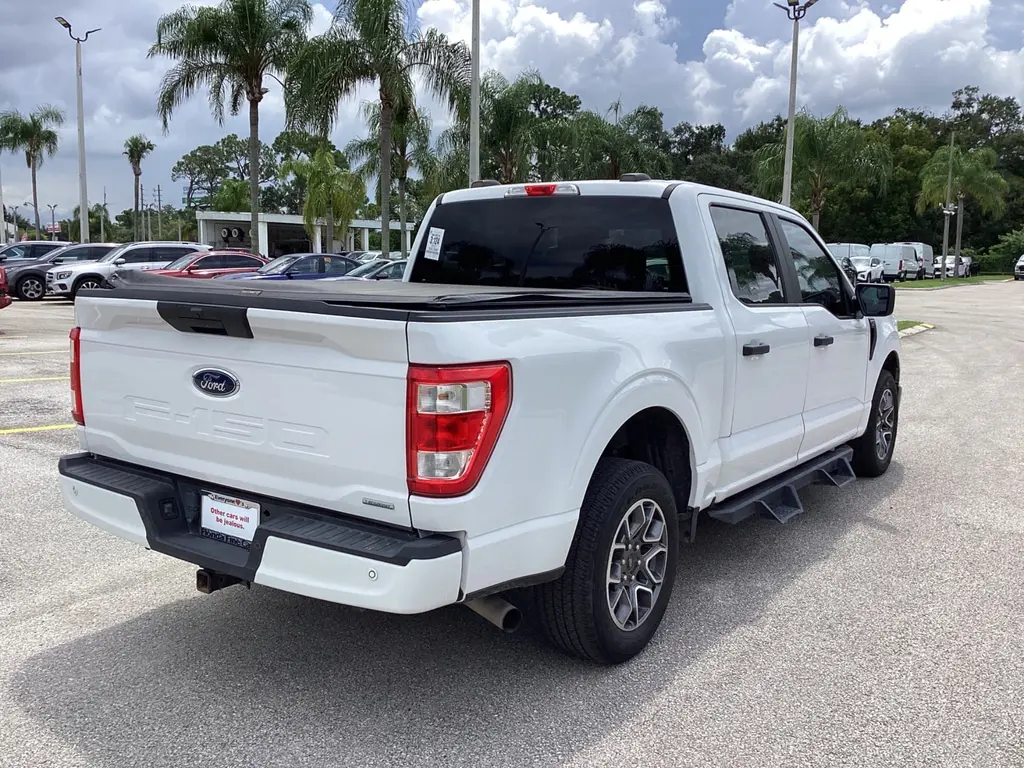 2021 Ford F-150 XL photo 3