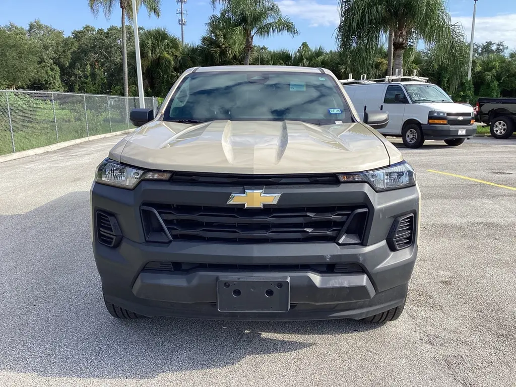 2024 Chevrolet Colorado Work Truck photo 2