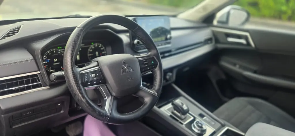 Florida Fine Cars - Used MITSUBISHI OUTLANDER 2024 MIAMI SE
