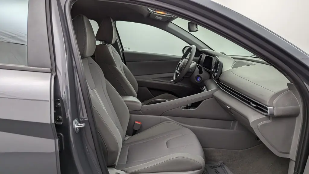 Florida Fine Cars - Used HYUNDAI ELANTRA 2024 MIAMI SE