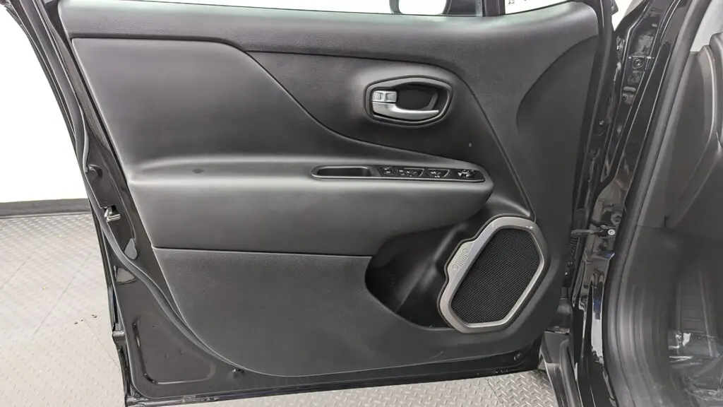 Florida Fine Cars - Used JEEP RENEGADE 2022 MARGATE LATITUDE