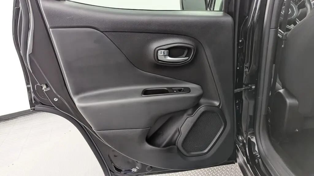 Florida Fine Cars - Used JEEP RENEGADE 2022 MARGATE LATITUDE