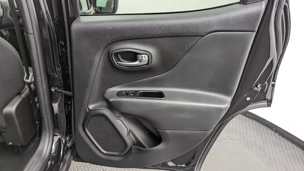 Florida Fine Cars - Used JEEP RENEGADE 2022 MARGATE LATITUDE