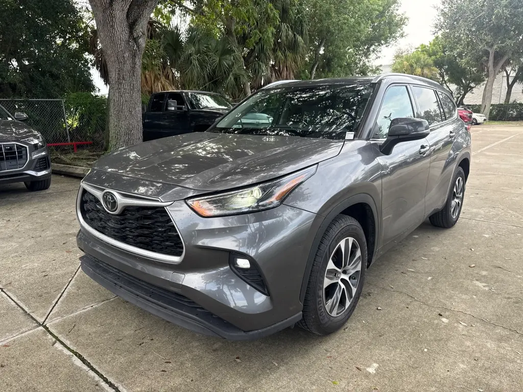 Florida Fine Cars - Used TOYOTA HIGHLANDER 2022 WEST PALM XLE