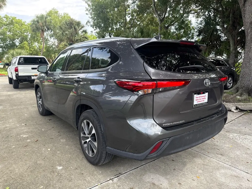 Florida Fine Cars - Used TOYOTA HIGHLANDER 2022 WEST PALM XLE