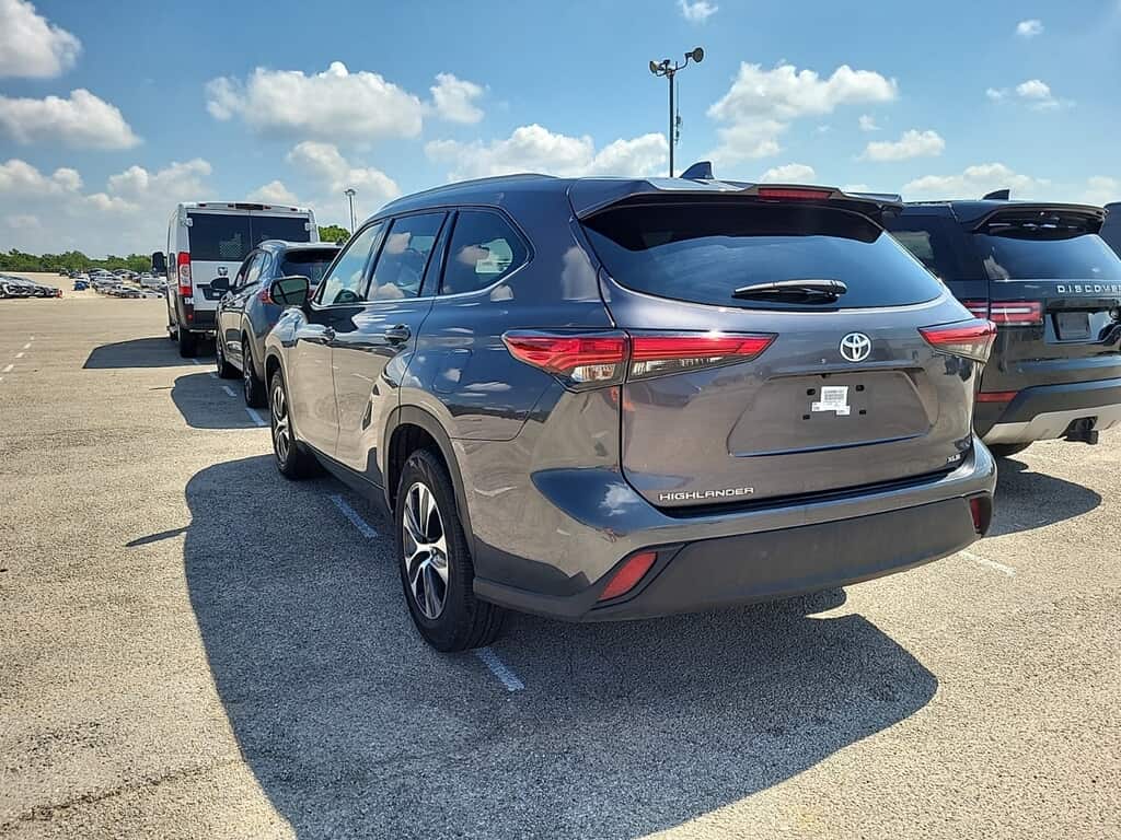 Florida Fine Cars - Used TOYOTA HIGHLANDER 2022 WEST PALM XLE