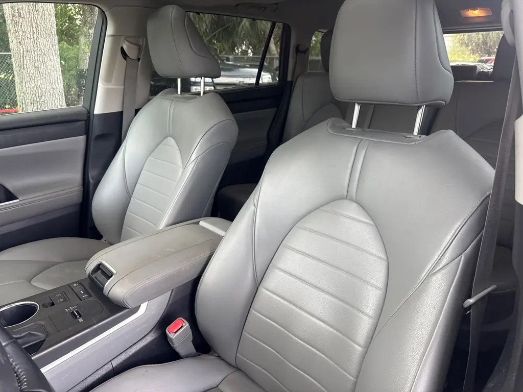 Florida Fine Cars - Used TOYOTA HIGHLANDER 2022 WEST PALM XLE
